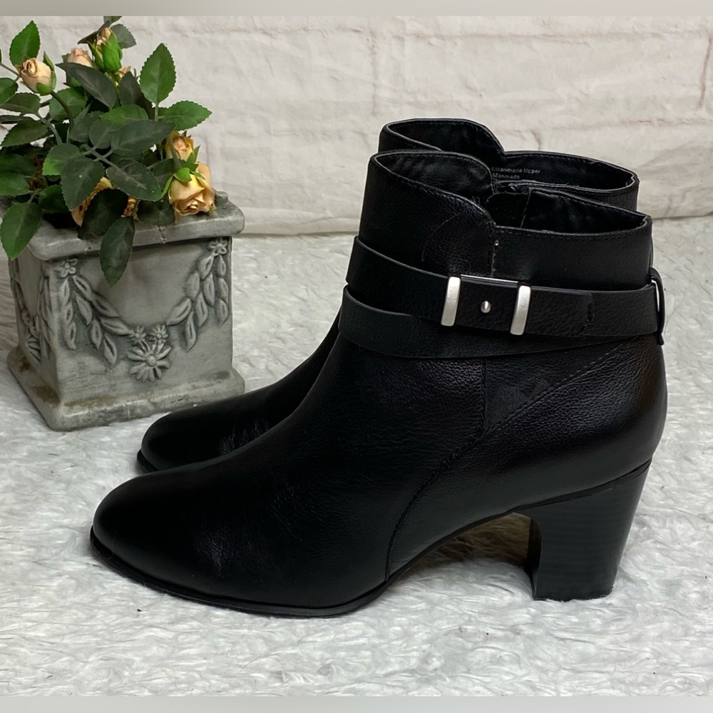 Giani Bernini Leather ankle boots size 9